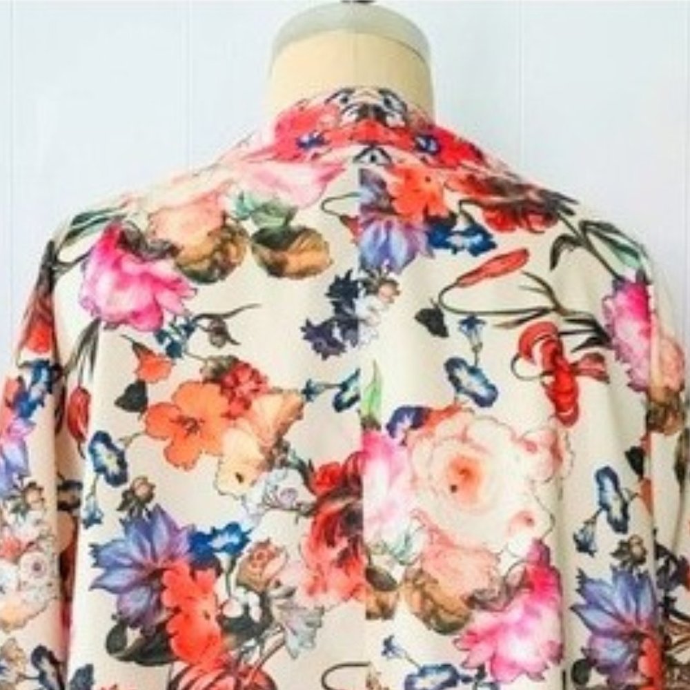 ANTHROPOLOGIE FEATHERS BY TOLANI RACCIA FLORAL SHORT KIMONO JACKET OS - Picture 7 of 8